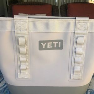 Yeti Camino 35 Tote Bag